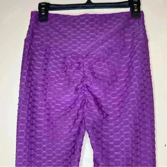 New Mix workout set. Tank top and Long tights with booty scrunch. - Picture 8 of 8